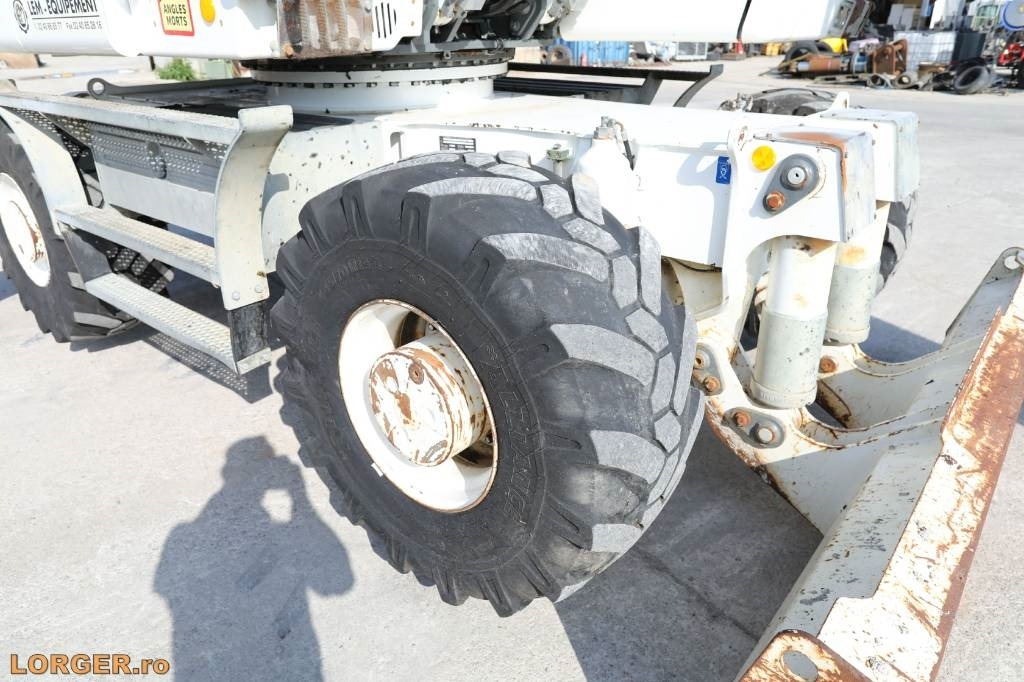 Excavadora de ruedas Liebherr A 914: foto 20
