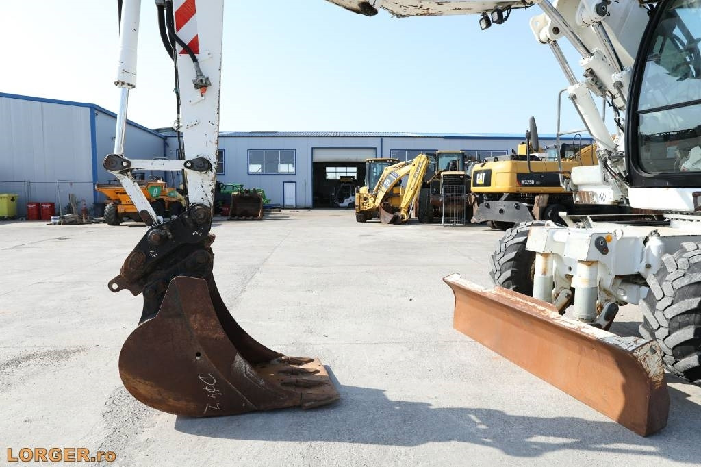 Excavadora de ruedas Liebherr A 914: foto 6