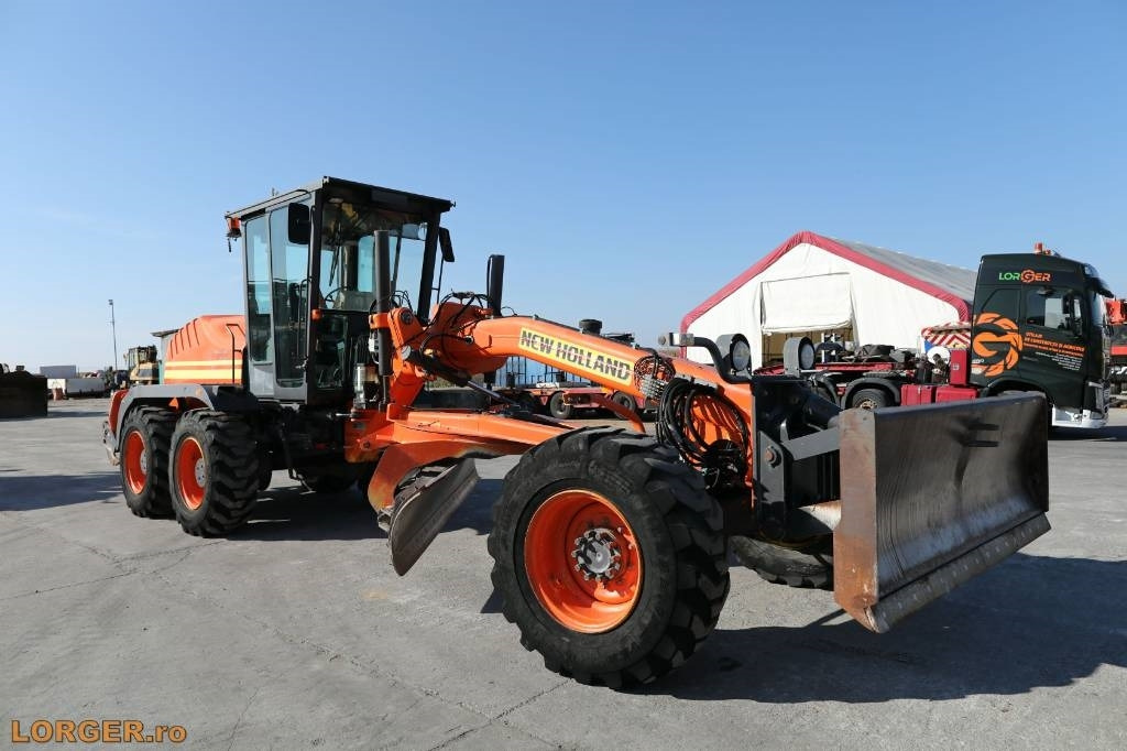 New Holland F 156.6 A with 3D GPS System - Grader: foto 1 New Holland F 156.6 A with 3D GPS System - Grader: foto 1