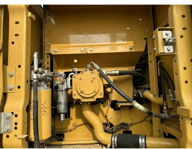 Excavadora de cadenas 2021 Caterpillar 320: foto 8