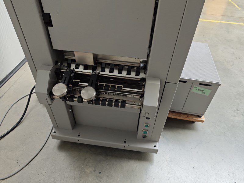 Horizon VAC-60Ha | 2006 - Máquina de impresión: foto 2 Horizon VAC-60Ha | 2006 - Máquina de impresión: foto 2