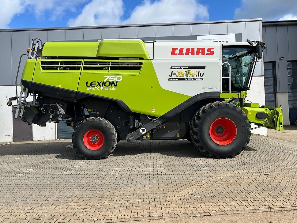 J.Reiff Sarl
Herr Stefan Neukirch - 77 Z.I in den - Cosechadora de granos: foto 5 J.Reiff Sarl
Herr Stefan Neukirch - 77 Z.I in den - Cosechadora de granos: foto 5