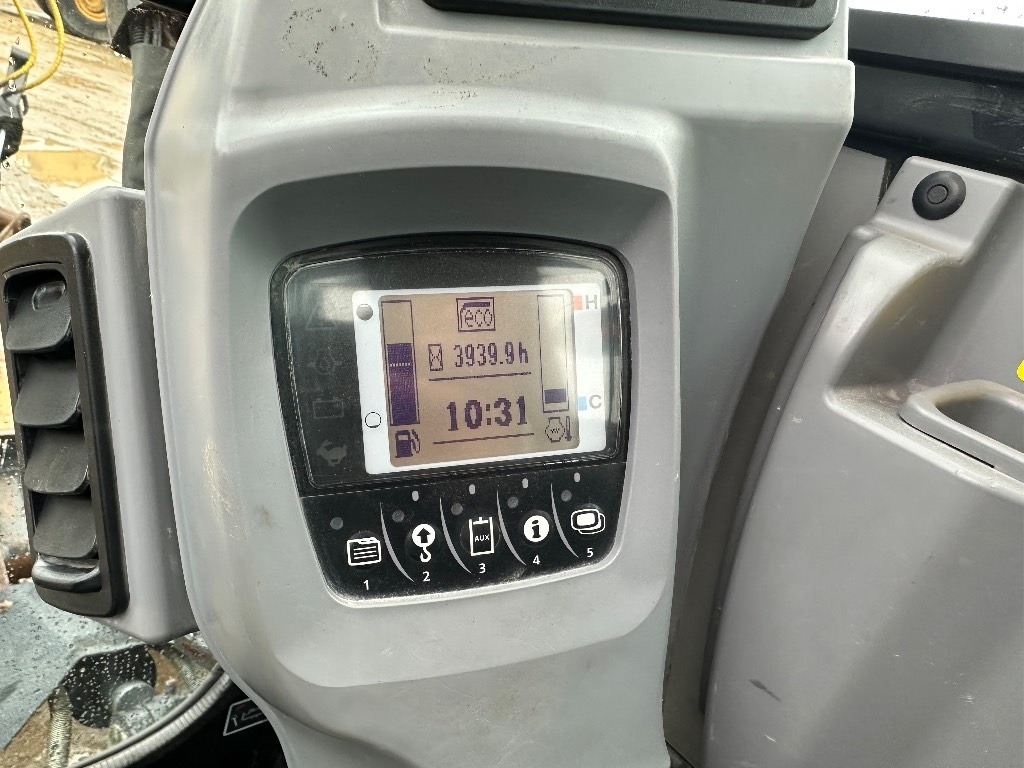 Miniexcavadora Kubota KX 080-4 ENGCON: foto 11