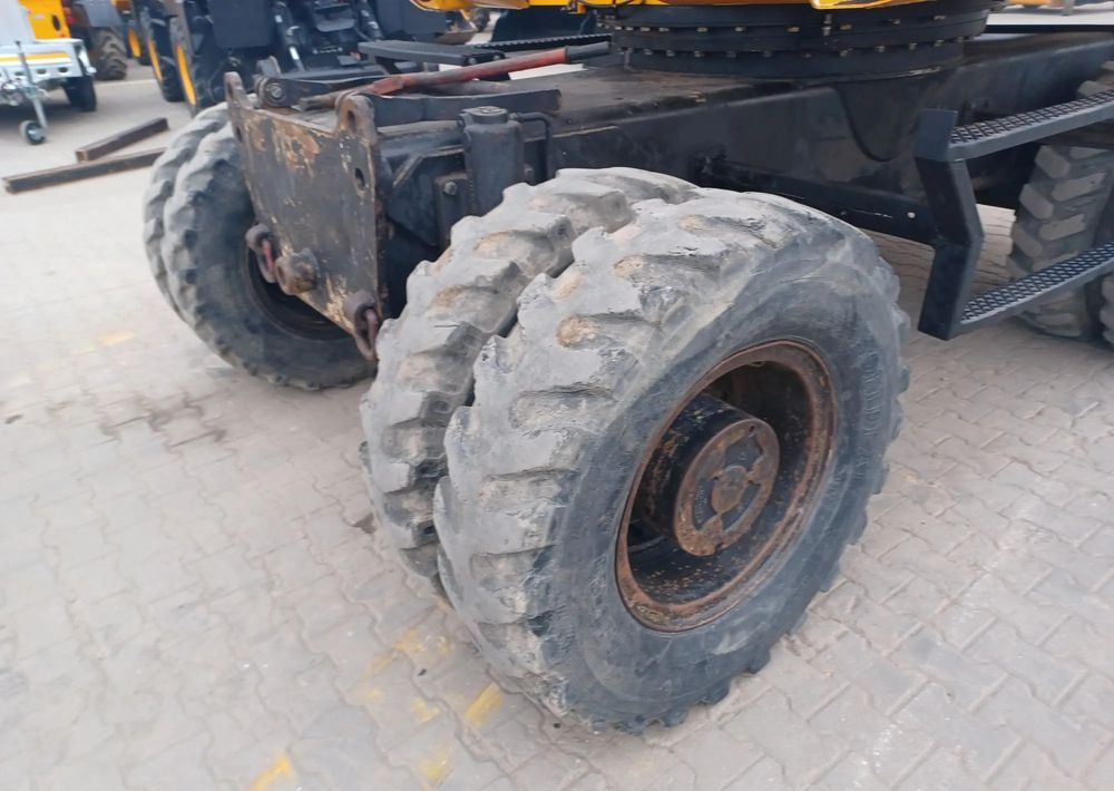 Excavadora de ruedas JCB JS175W: foto 9