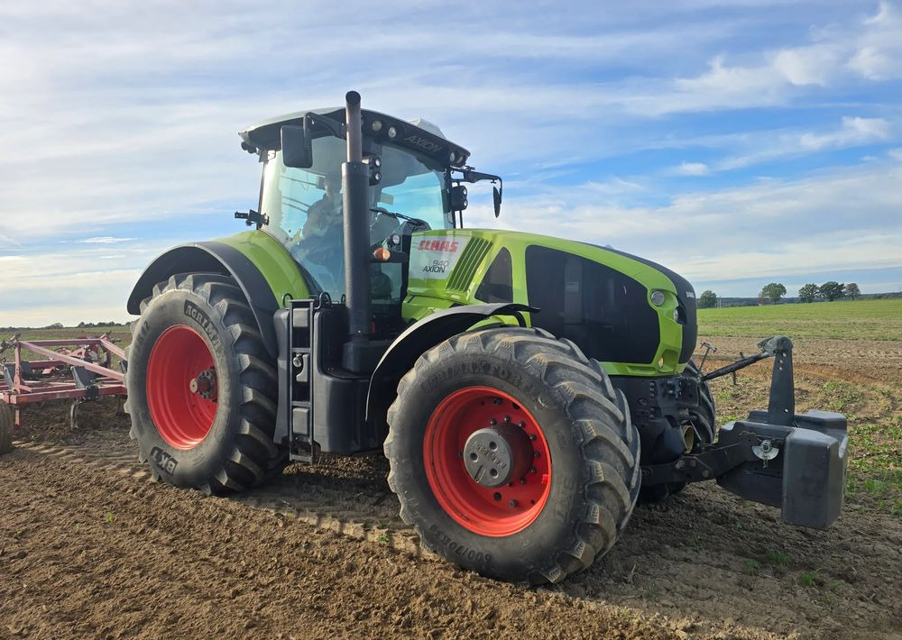 Claas Axion 940 Cmatic - Tractor: foto 2 Claas Axion 940 Cmatic - Tractor: foto 2