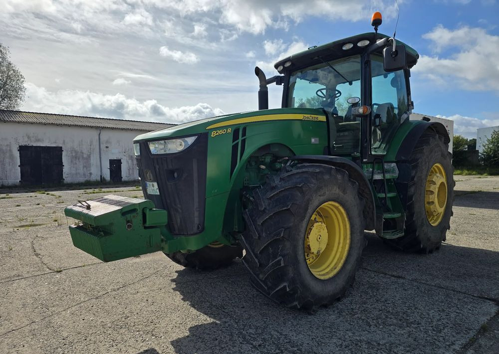 John Deere 8260R - Tractor: foto 3 John Deere 8260R - Tractor: foto 3