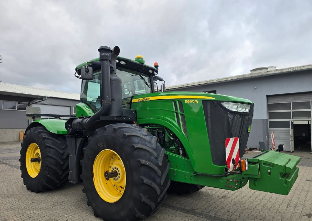 John Deere 9560R - Tractor: foto 2 John Deere 9560R - Tractor: foto 2