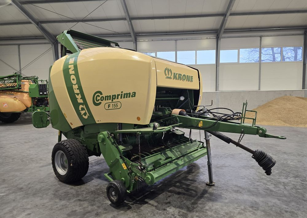 Krone Comprima F 155 - Maquinaria de henificación: foto 2 Krone Comprima F 155 - Maquinaria de henificación: foto 2