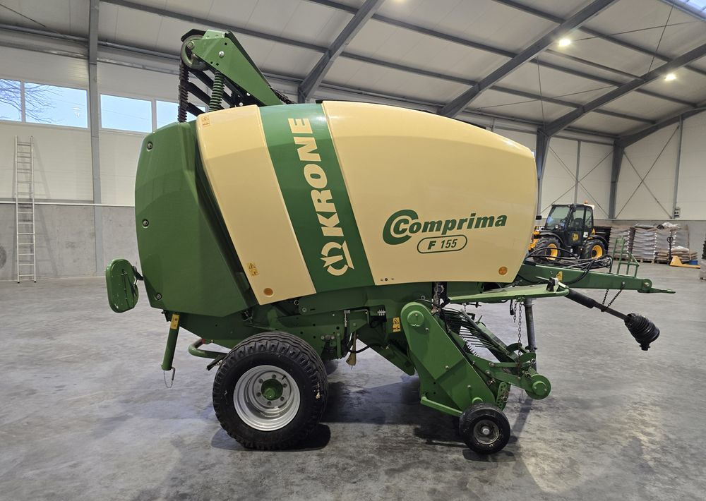 Krone Comprima F 155 - Maquinaria de henificación: foto 3 Krone Comprima F 155 - Maquinaria de henificación: foto 3