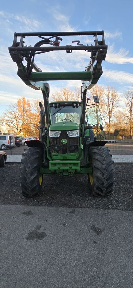 JOHN DEERE 6150M - Tractor: foto 3 JOHN DEERE 6150M - Tractor: foto 3