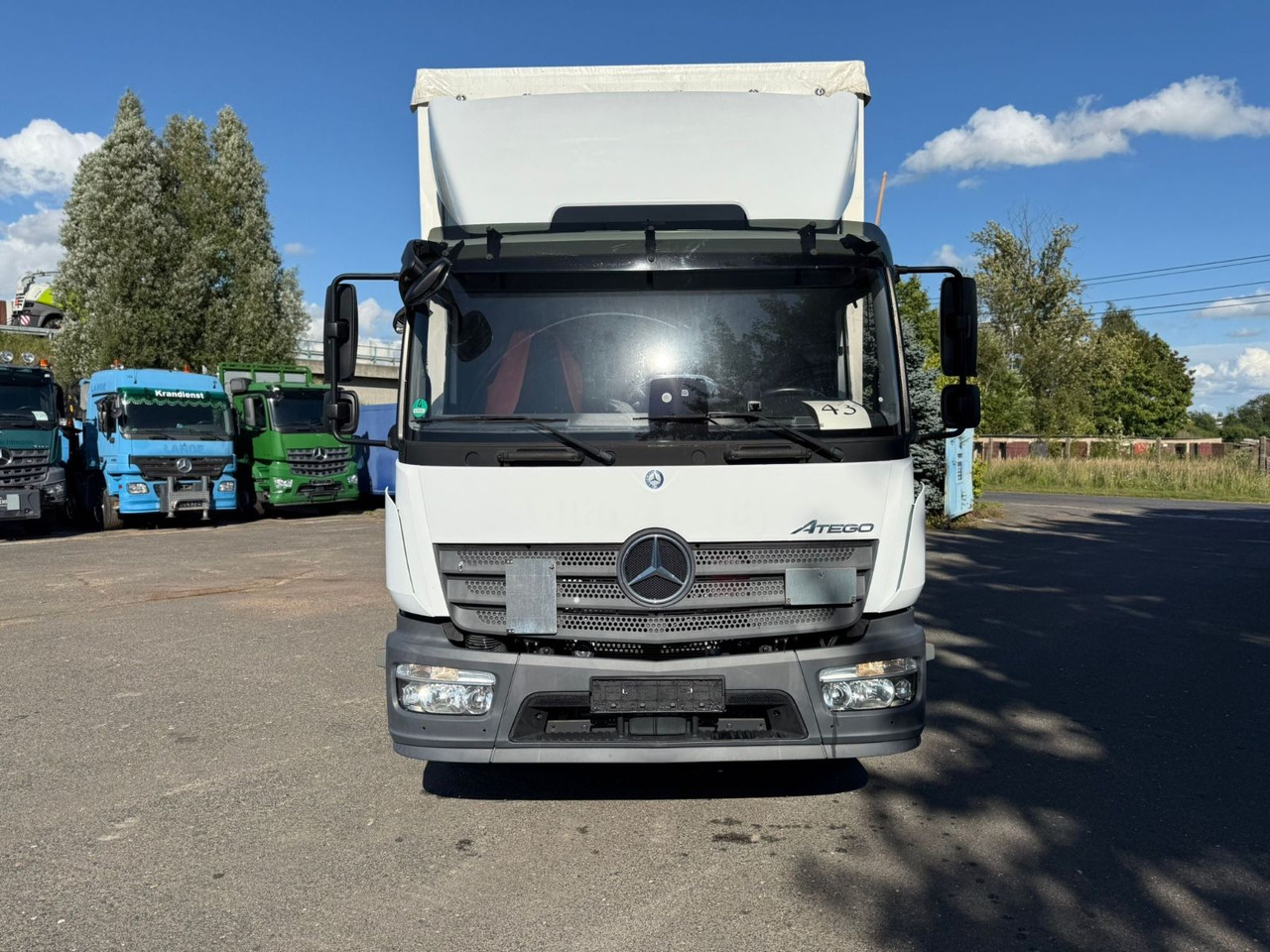 Mercedes-Benz Atego 1224 OM936 4x2 18 TKM - Camión lona: foto 1 Mercedes-Benz Atego 1224 OM936 4x2 18 TKM - Camión lona: foto 1