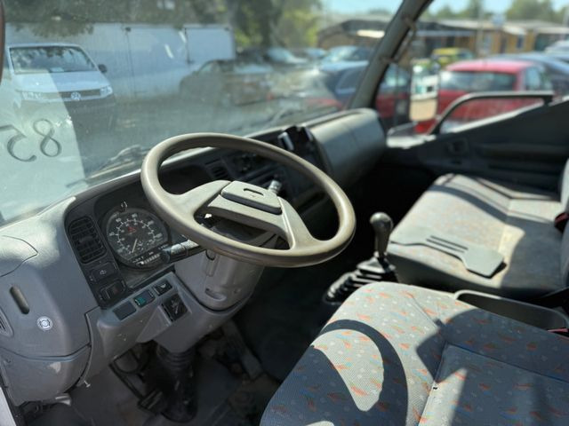 Furgoneta basculante Mitsubishi Intercooler Canter: foto 8 Furgoneta basculante Mitsubishi Intercooler Canter: foto 8