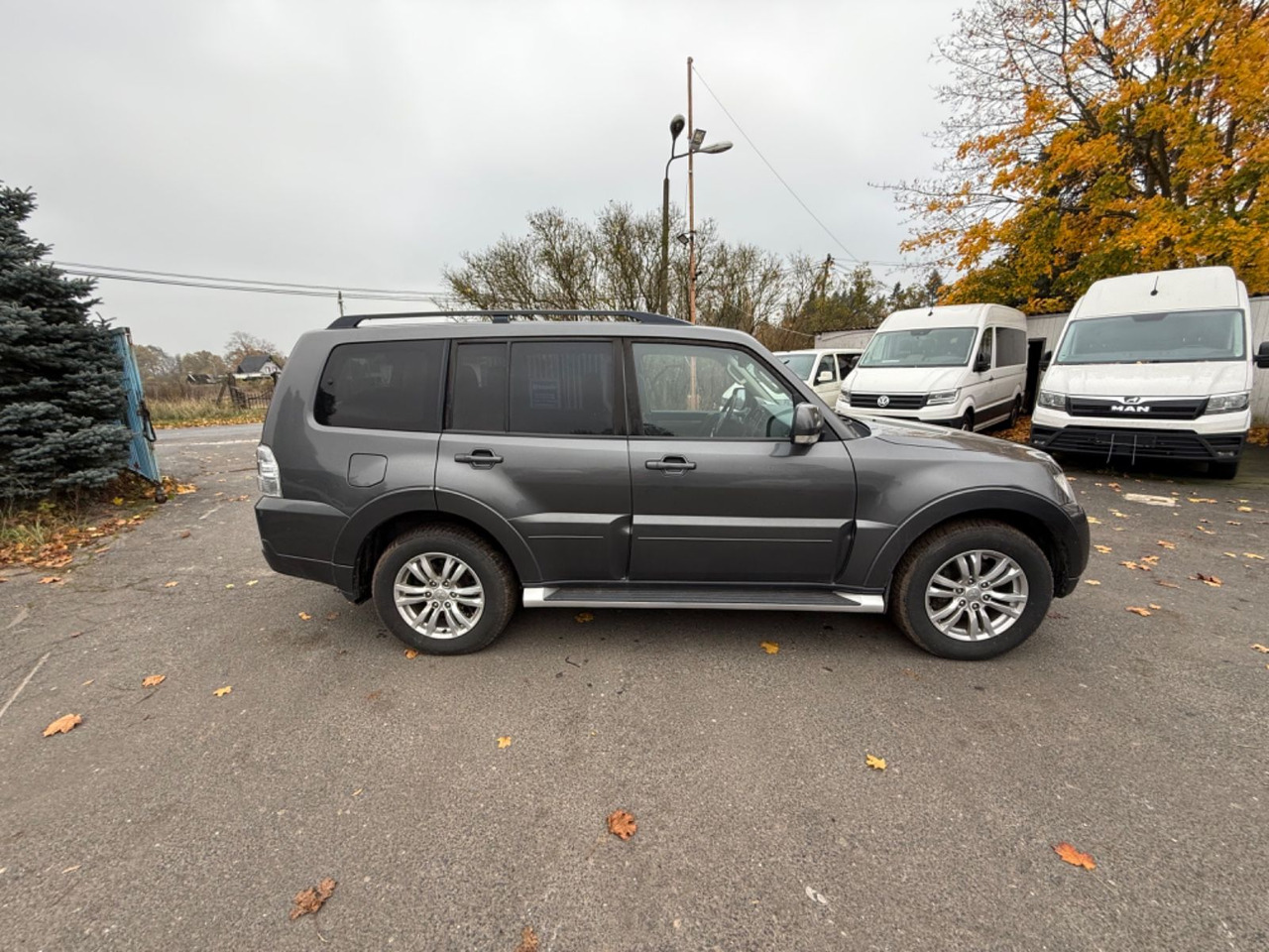 Mitsubishi Pajero 3,2 DI-D Edition 100 - SUV/ Todoterreno: foto 3 Mitsubishi Pajero 3,2 DI-D Edition 100 - SUV/ Todoterreno: foto 3