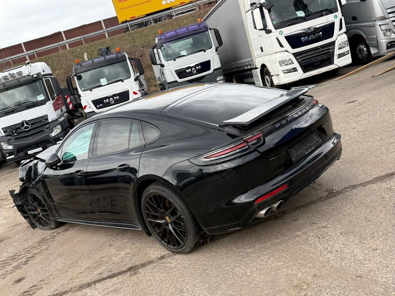 Porsche Panamera 4 S Diesel UNFALL!! - Coche: foto 4 Porsche Panamera 4 S Diesel UNFALL!! - Coche: foto 4