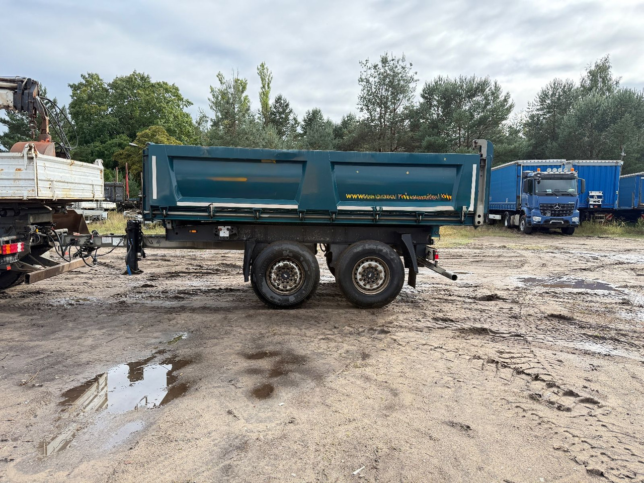 Schmitz Cargobull ZKI 18 Dreiseitenkipper - Remolque volquete: foto 2 Schmitz Cargobull ZKI 18 Dreiseitenkipper - Remolque volquete: foto 2
