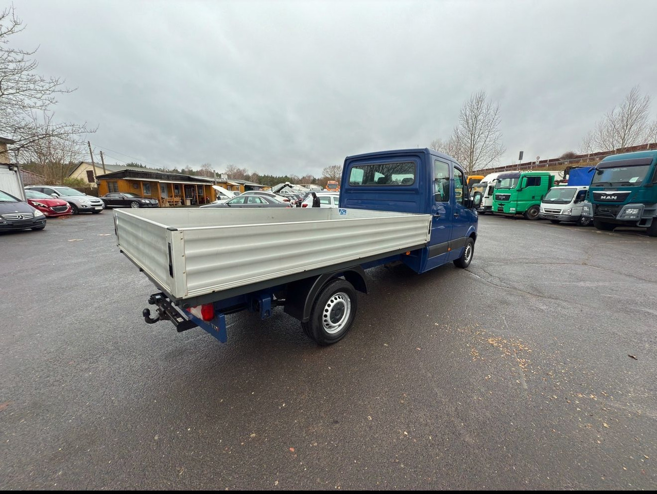 Volkswagen Crafter Pritsche 35 lang L3 Doppelkabine - Furgoneta caja abierta: foto 4 Volkswagen Crafter Pritsche 35 lang L3 Doppelkabine - Furgoneta caja abierta: foto 4