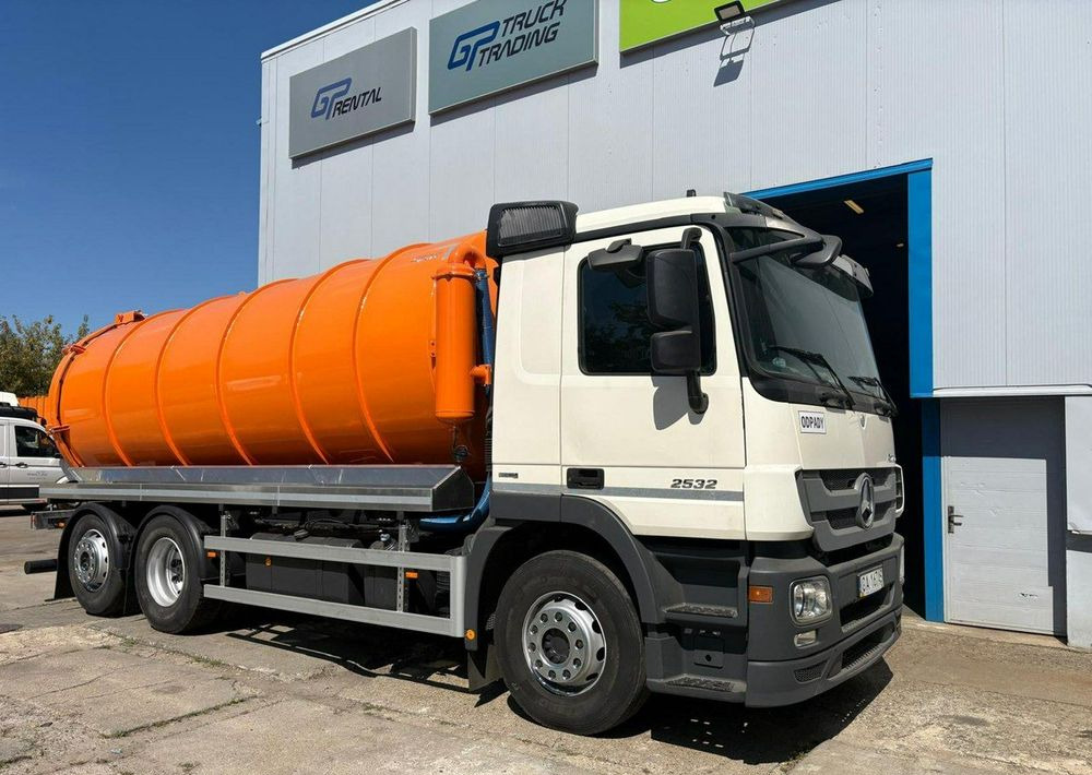 Mercedes-Benz Actros 2532 - Camión cisterna: foto 3 Mercedes-Benz Actros 2532 - Camión cisterna: foto 3
