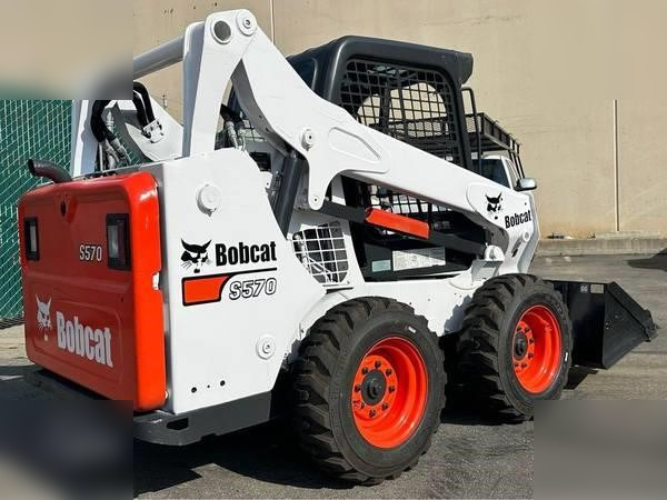 BOBCAT S590 - Minicargadora: foto 1 BOBCAT S590 - Minicargadora: foto 1