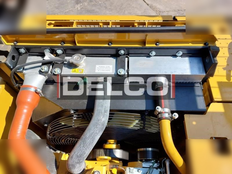 Excavadora de cadenas nuevo CATERPILLAR 323D3: foto 11