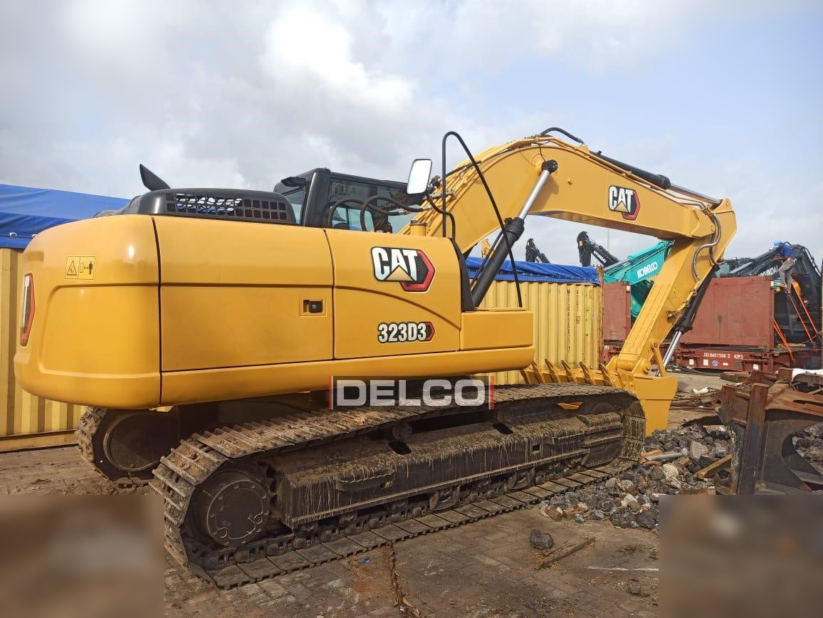 Excavadora de cadenas nuevo CATERPILLAR 323D3: foto 11