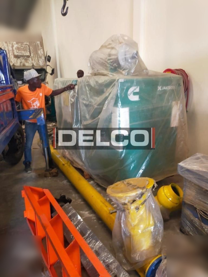CUMMINS 1250 KVA - Generador industriale: foto 5 CUMMINS 1250 KVA - Generador industriale: foto 5