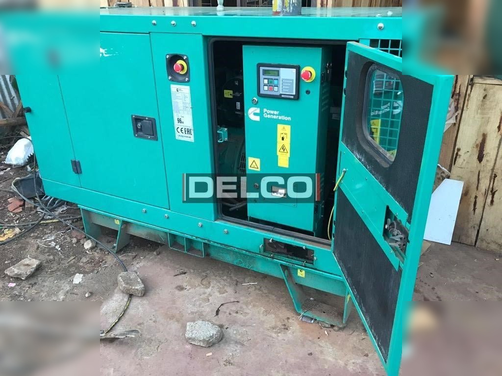 CUMMINS 2000 KW - Generador industriale: foto 2 CUMMINS 2000 KW - Generador industriale: foto 2