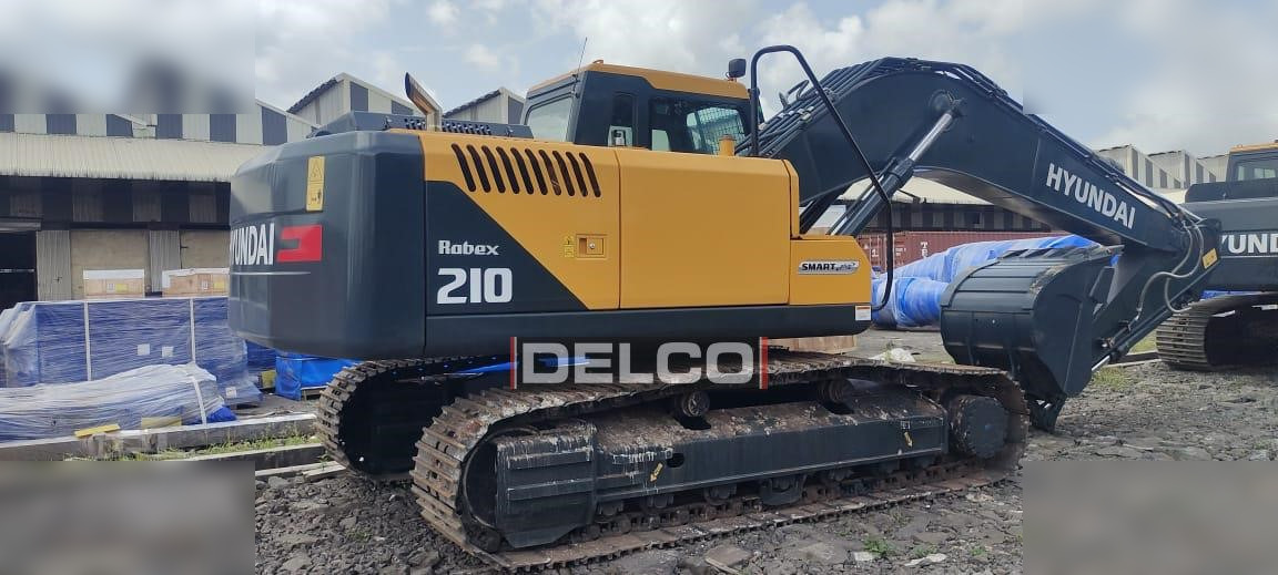 HYUNDAI ROBEX 210 - Excavadora de cadenas: foto 4 HYUNDAI ROBEX 210 - Excavadora de cadenas: foto 4