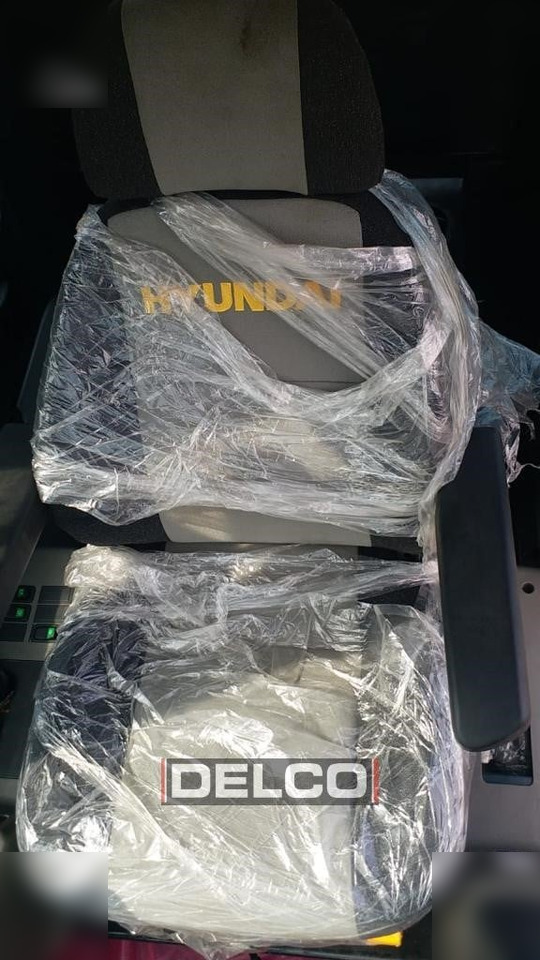 Excavadora de cadenas nuevo HYUNDAI ROBEX 210: foto 15