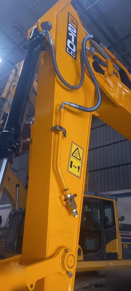 Leasing para JCB JS210 LC JCB JS210 LC: foto 6