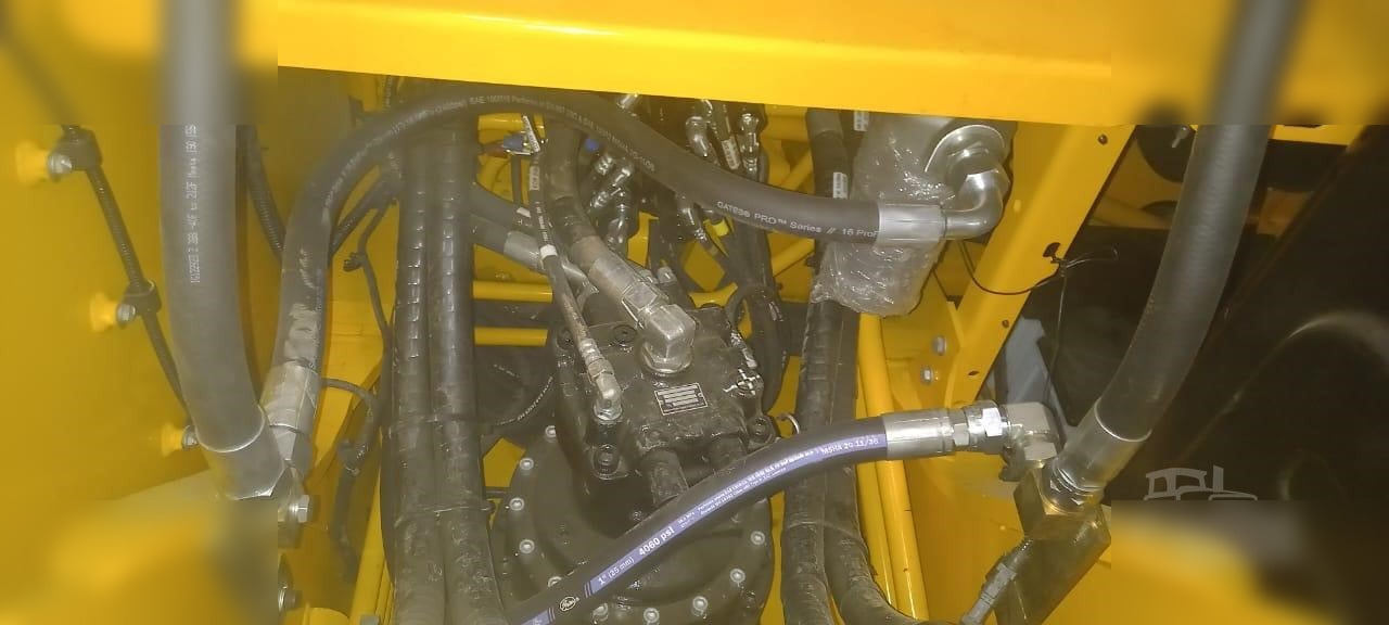 Leasing para JCB JS210 LC JCB JS210 LC: foto 11