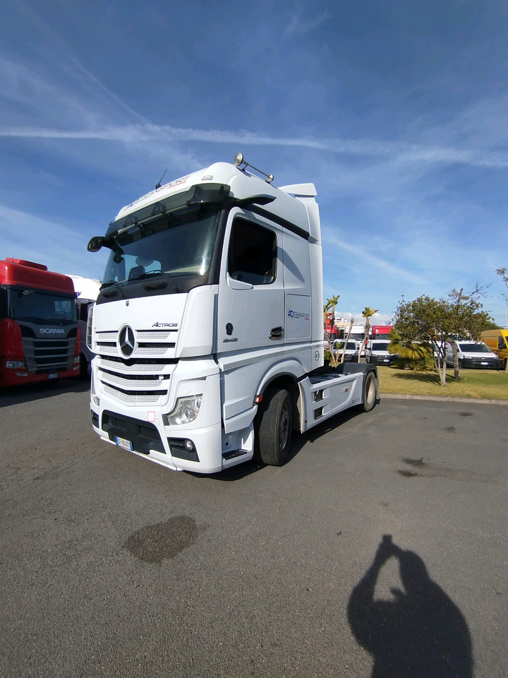 Mercedes Actros 1848 - Cabeza tractora: foto 3 Mercedes Actros 1848 - Cabeza tractora: foto 3