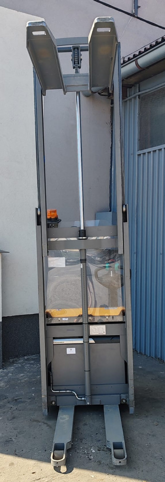 Jungheinrich EJC 110 Li-ion 2.7m/ 2019y/ 3150mh - Apilador: foto 5 Jungheinrich EJC 110 Li-ion 2.7m/ 2019y/ 3150mh - Apilador: foto 5