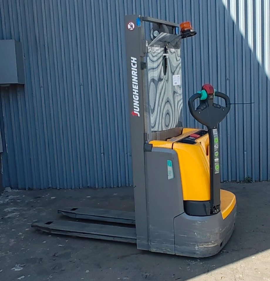 Jungheinrich EJC 110 Li-ion 2.7m/ 2019y/ 3150mh - Apilador: foto 1 Jungheinrich EJC 110 Li-ion 2.7m/ 2019y/ 3150mh - Apilador: foto 1