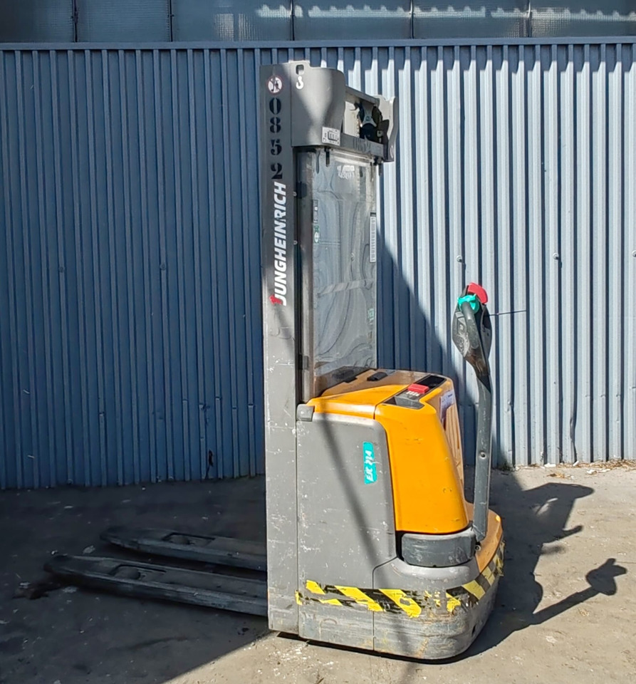Jungheinrich EJC 214 1.4t/ 3.2m/ 2535mh/ 2018yy - Apilador: foto 1 Jungheinrich EJC 214 1.4t/ 3.2m/ 2535mh/ 2018yy - Apilador: foto 1