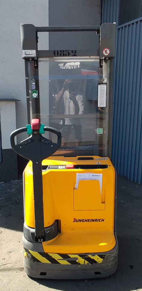 Jungheinrich EJC 214 1.4t/ 3.2m/ 2535mh/ 2018yy - Apilador: foto 5 Jungheinrich EJC 214 1.4t/ 3.2m/ 2535mh/ 2018yy - Apilador: foto 5