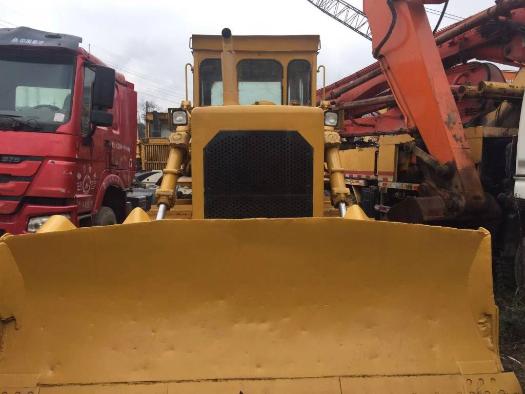 CAT D8K - Bulldozer: foto 1 CAT D8K - Bulldozer: foto 1