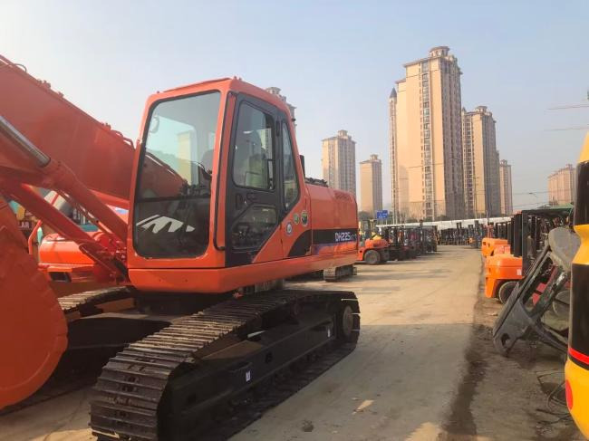 Doosan DH225 - Excavadora de cadenas: foto 3 Doosan DH225 - Excavadora de cadenas: foto 3