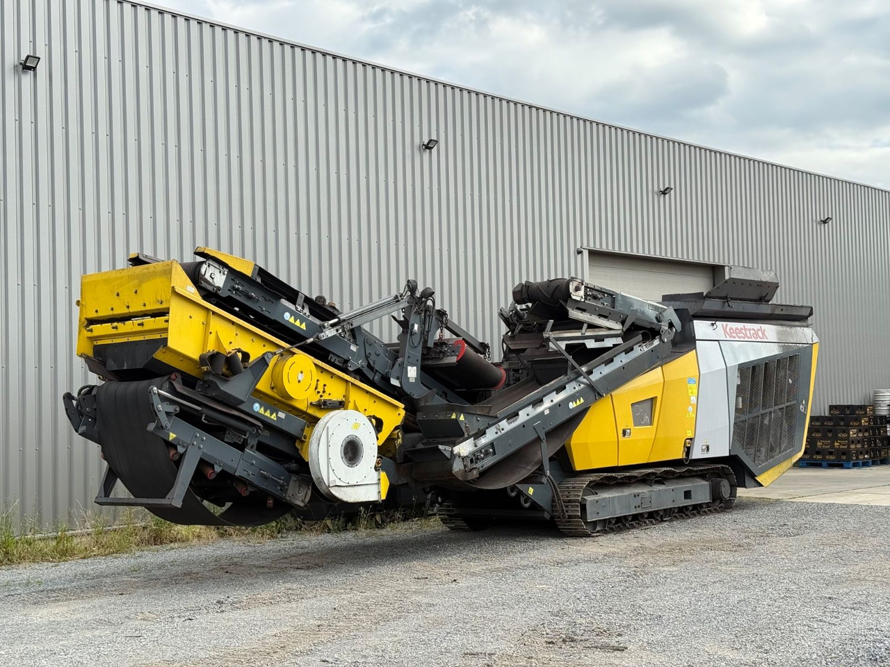 KEESTRACK R3H Mobile Brecheranlage mit Siebmodul - Trituradora de impacto: foto 4 KEESTRACK R3H Mobile Brecheranlage mit Siebmodul - Trituradora de impacto: foto 4