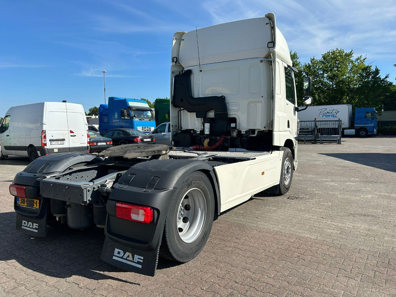 DAF CF 440 436pk / APK / Euro 6 / bj. 2016 - Cabeza tractora: foto 4 DAF CF 440 436pk / APK / Euro 6 / bj. 2016 - Cabeza tractora: foto 4