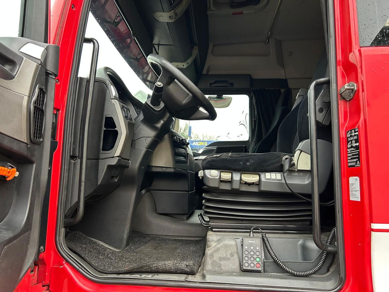 MAN TGX 18.440 Euro 5 / 2011 / 440pk - Cabeza tractora: foto 4 MAN TGX 18.440 Euro 5 / 2011 / 440pk - Cabeza tractora: foto 4