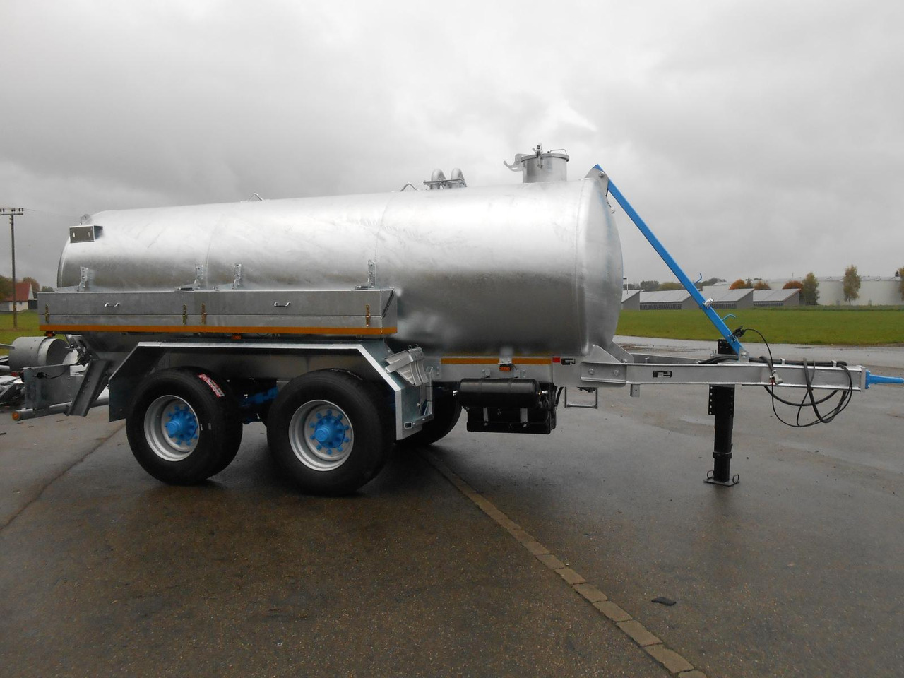 M-Vac 12000l / Wasserfass M-Vac 12000l (12m³) Wasserfass / Wassertank mit 80 km/h Zulassung - Remolque cisterna: foto 1 M-Vac 12000l / Wasserfass M-Vac 12000l (12m³) Wasserfass / Wassertank mit 80 km/h Zulassung - Remolque cisterna: foto 1