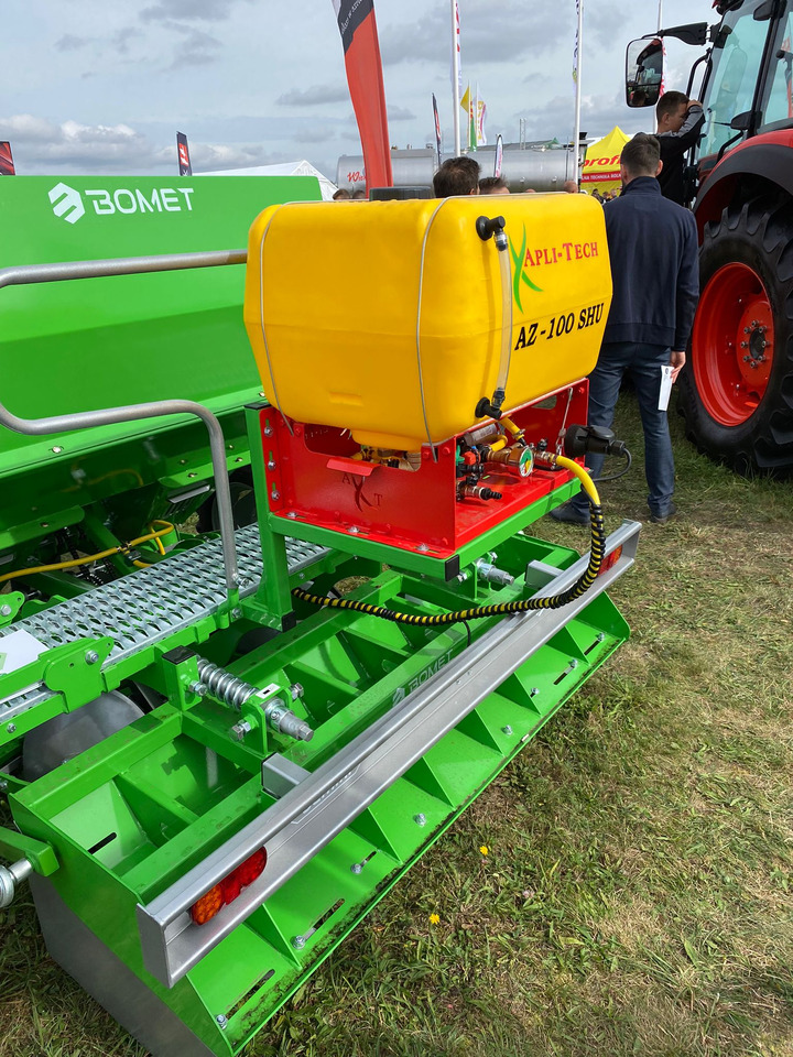 Bomet Kartoffelpflanzmaschine / Potato planter / Planteuse de pomme de terre / Piantapatate / Sadzarka ziemniaków - Plantadora de patatas: foto 3 Bomet Kartoffelpflanzmaschine / Potato planter / Planteuse de pomme de terre / Piantapatate / Sadzarka ziemniaków - Plantadora de patatas: foto 3