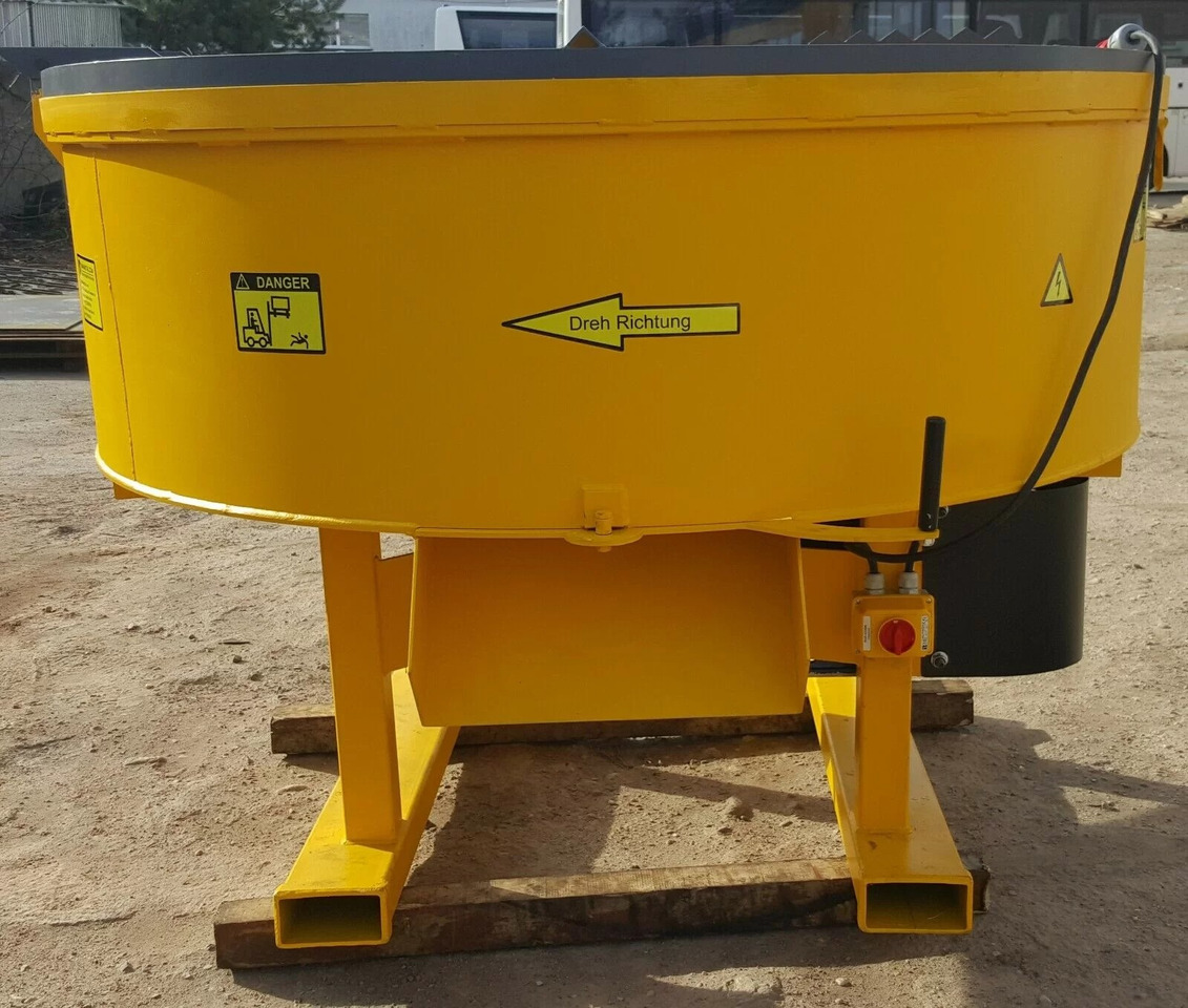 DC Betonmischer / Electric concrete mixer / Malaxeur à béton électrique / Betoniera / Бетономешалка с электроприводом / Betoniarka elektryczna 1000 l - Planta de hormigón: foto 2 DC Betonmischer / Electric concrete mixer / Malaxeur à béton électrique / Betoniera / Бетономешалка с электроприводом / Betoniarka elektryczna 1000 l - Planta de hormigón: foto 2