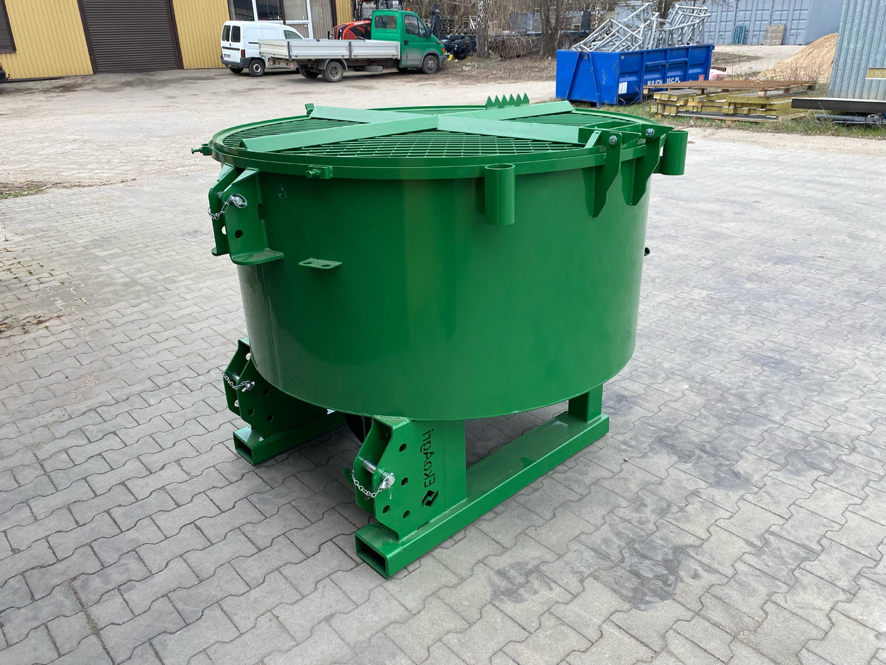 Hormigonera nuevo DC Betonmischer / Hydraulic concrete mixer / Malaxeur à béton hydraulique / Betoniera / Бетономешалка с гидравлическим приводом / Betoniarka hydrauliczna 800 l: foto 23 Hormigonera nuevo DC Betonmischer / Hydraulic concrete mixer / Malaxeur à béton hydraulique / Betoniera / Бетономешалка с гидравлическим приводом / Betoniarka hydrauliczna 800 l: foto 23