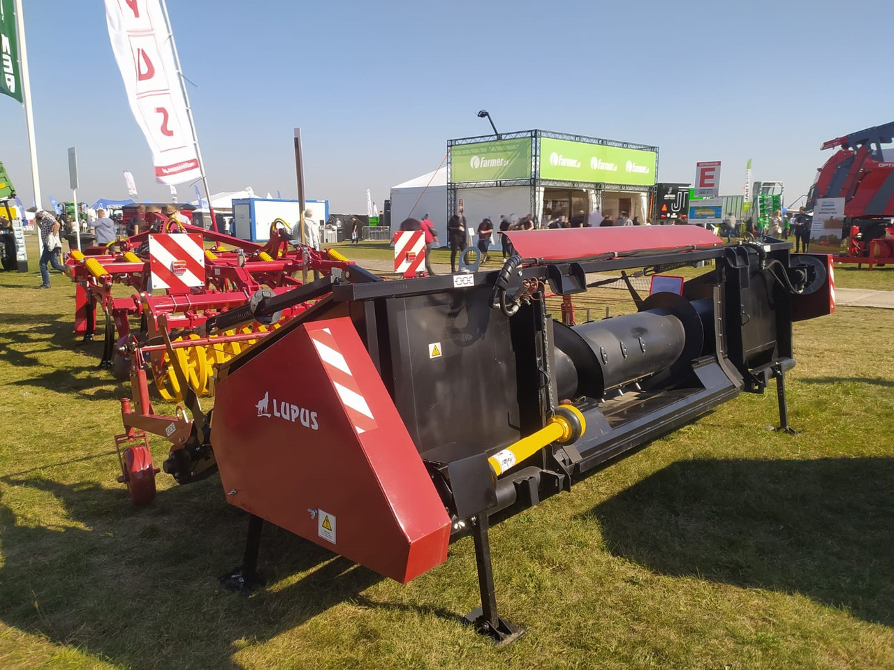 Accesorios para cosechadoras nuevo Lupus Schwadaufnehmer / Pickup header / Ramasseurs d'andains / Recogedor de hileras / Raccoglitore di andane / Подборщик валков / Podbieracz pokosów 3,4 m: foto 9 Accesorios para cosechadoras nuevo Lupus Schwadaufnehmer / Pickup header / Ramasseurs d'andains / Recogedor de hileras / Raccoglitore di andane / Подборщик валков / Podbieracz pokosów 3,4 m: foto 9