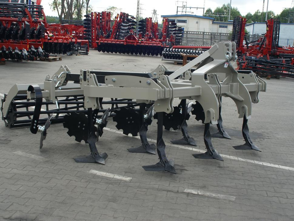 ROLEX Flügelschargrubber / Stubble cultivator / Dechaumeur à dents / Aratri stoppiatori / Стерневой культиватор / Agregat podorywkowy 3 m - Cultivador: foto 5 ROLEX Flügelschargrubber / Stubble cultivator / Dechaumeur à dents / Aratri stoppiatori / Стерневой культиватор / Agregat podorywkowy 3 m - Cultivador: foto 5