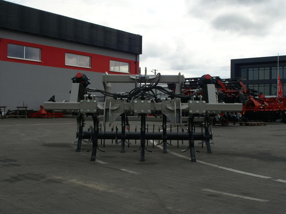 ROLEX Meißelpflug / Chisel plough / Decompacteur chisel / Aratro a scalpello Chisel / Чизельный плуг / Pług dłutowy 3 m - Subsolador: foto 2 ROLEX Meißelpflug / Chisel plough / Decompacteur chisel / Aratro a scalpello Chisel / Чизельный плуг / Pług dłutowy 3 m - Subsolador: foto 2