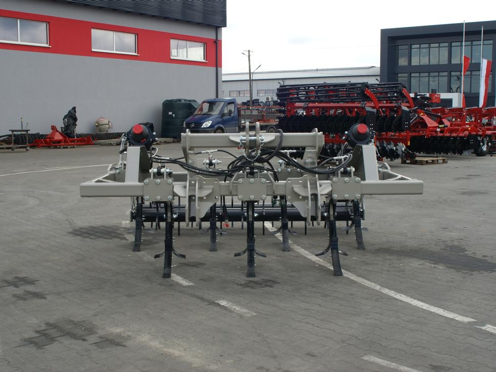 ROLEX Meißelpflug / Chisel plough / Decompacteur chisel / Aratro a scalpello Chisel / Чизельный плуг / Pług dłutowy 3 m - Subsolador: foto 3 ROLEX Meißelpflug / Chisel plough / Decompacteur chisel / Aratro a scalpello Chisel / Чизельный плуг / Pług dłutowy 3 m - Subsolador: foto 3