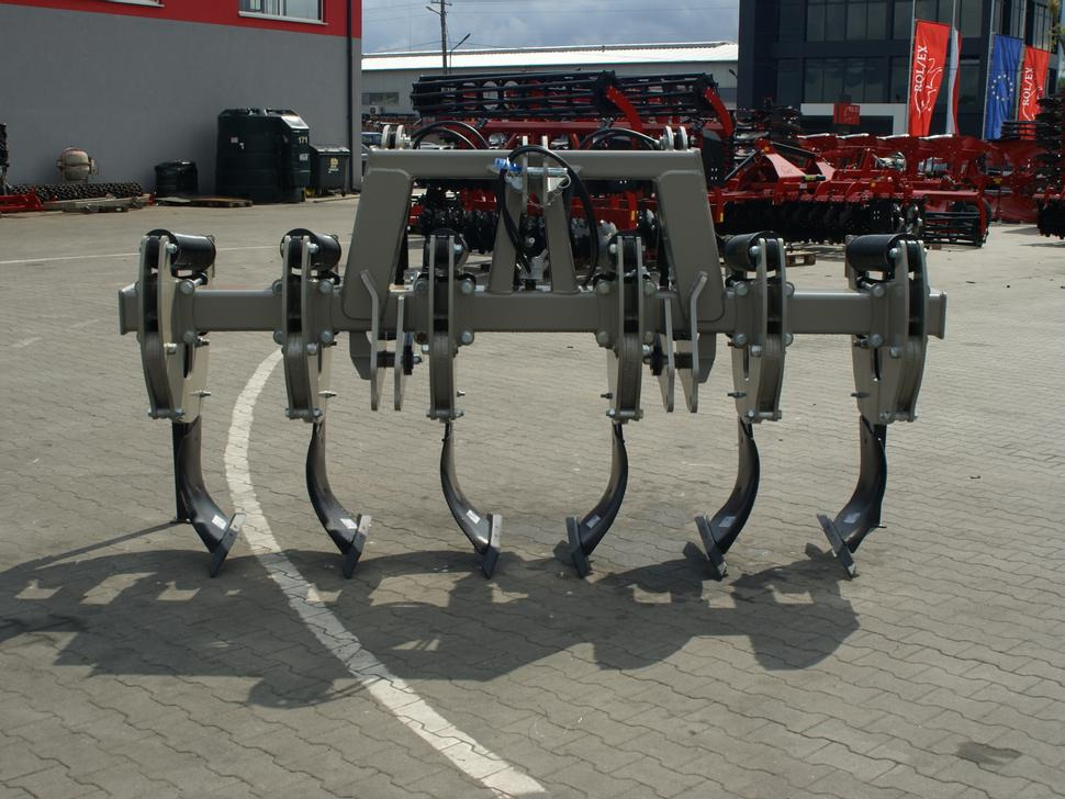 ROLEX Tiefenlockerer / Subsoiler / Décompacteur / Dissodatori / Subsolador / Глубокорыхлитель / Głębosz 3 m - Subsolador: foto 5 ROLEX Tiefenlockerer / Subsoiler / Décompacteur / Dissodatori / Subsolador / Глубокорыхлитель / Głębosz 3 m - Subsolador: foto 5