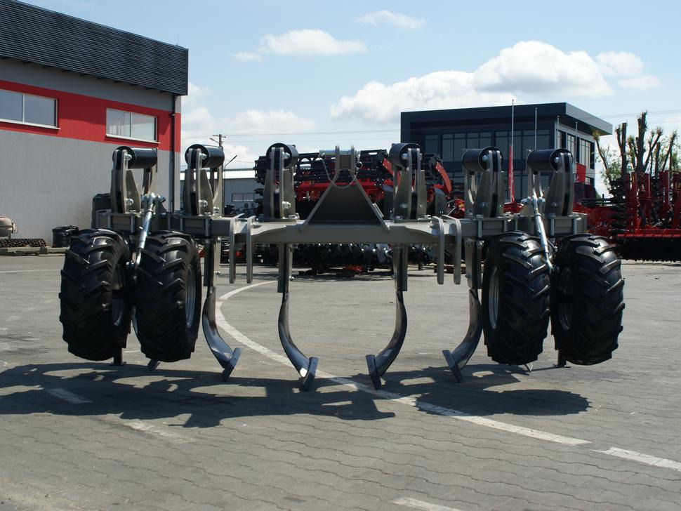 ROLEX Tiefenlockerer / Subsoiler / Décompacteur / Dissodatori / Subsolador / Глубокорыхлитель / Głębosz typ V 3 m - Subsolador: foto 3 ROLEX Tiefenlockerer / Subsoiler / Décompacteur / Dissodatori / Subsolador / Глубокорыхлитель / Głębosz typ V 3 m - Subsolador: foto 3